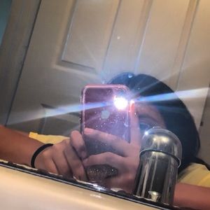 Meet your Posher, Emilu